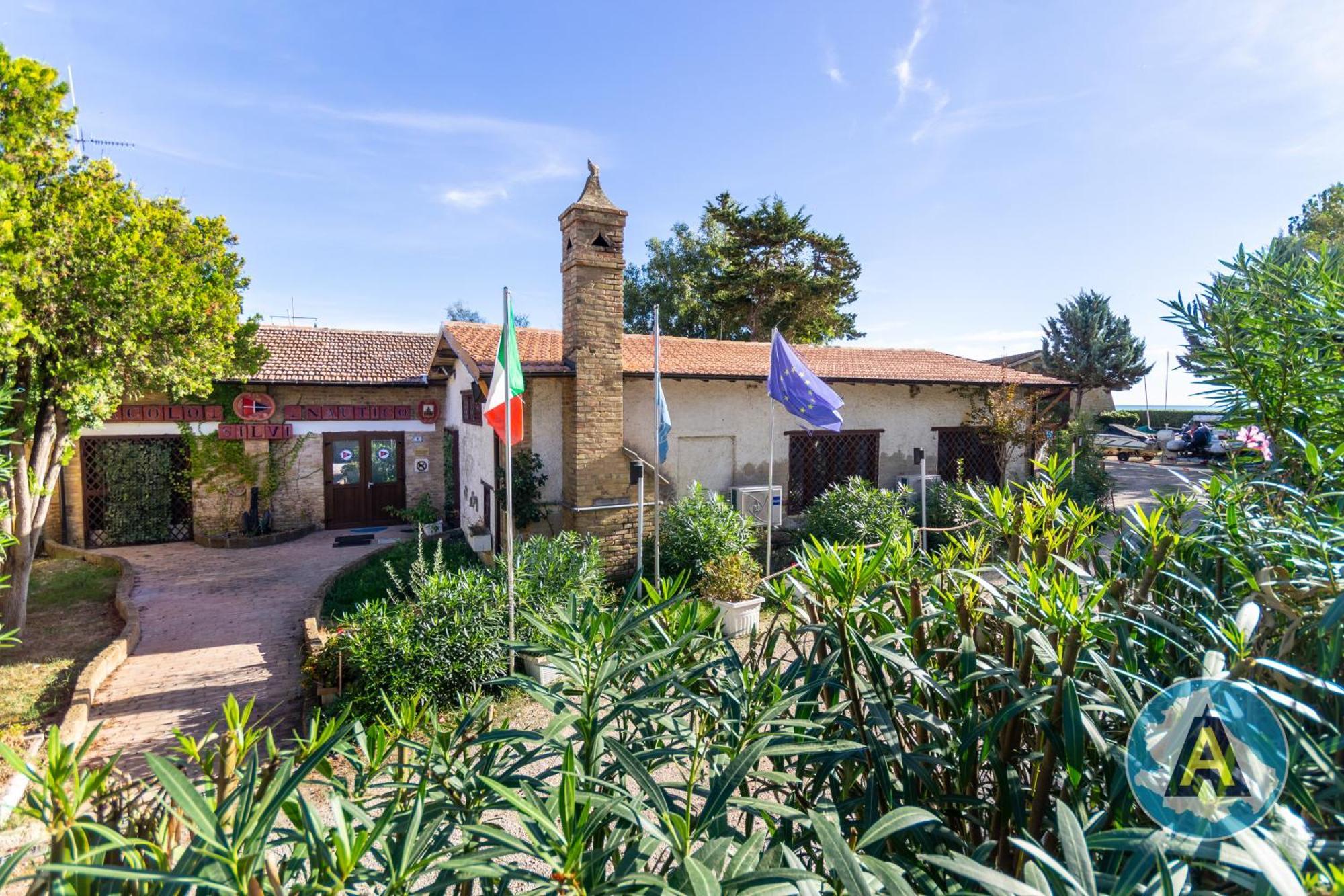 Isola Felice Hotel Silvi Paese Buitenkant foto